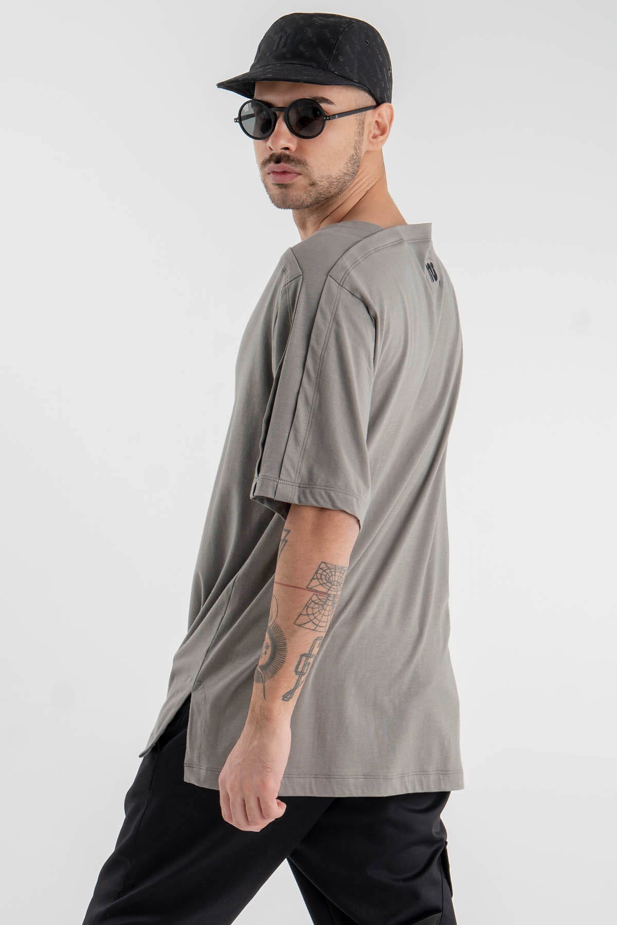Oversized T-shirt in Grey