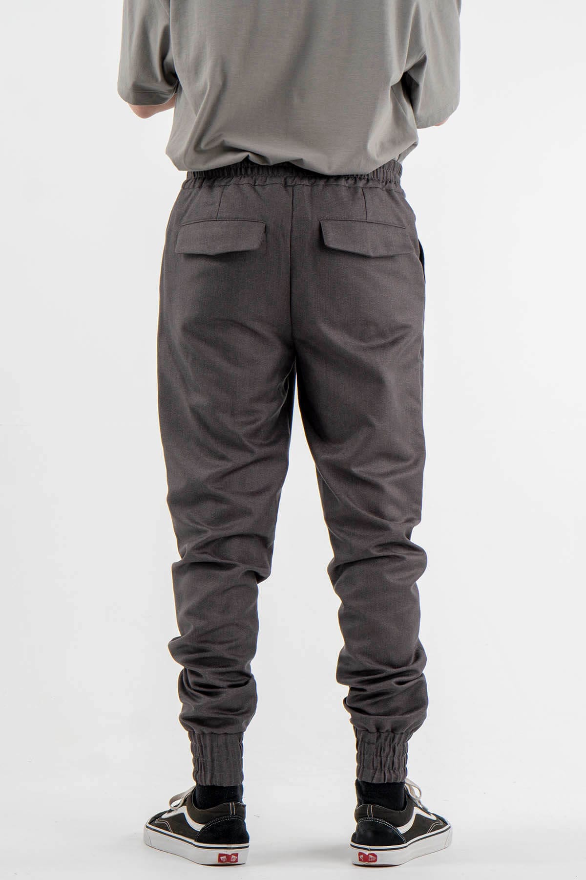 Trousers in Gray