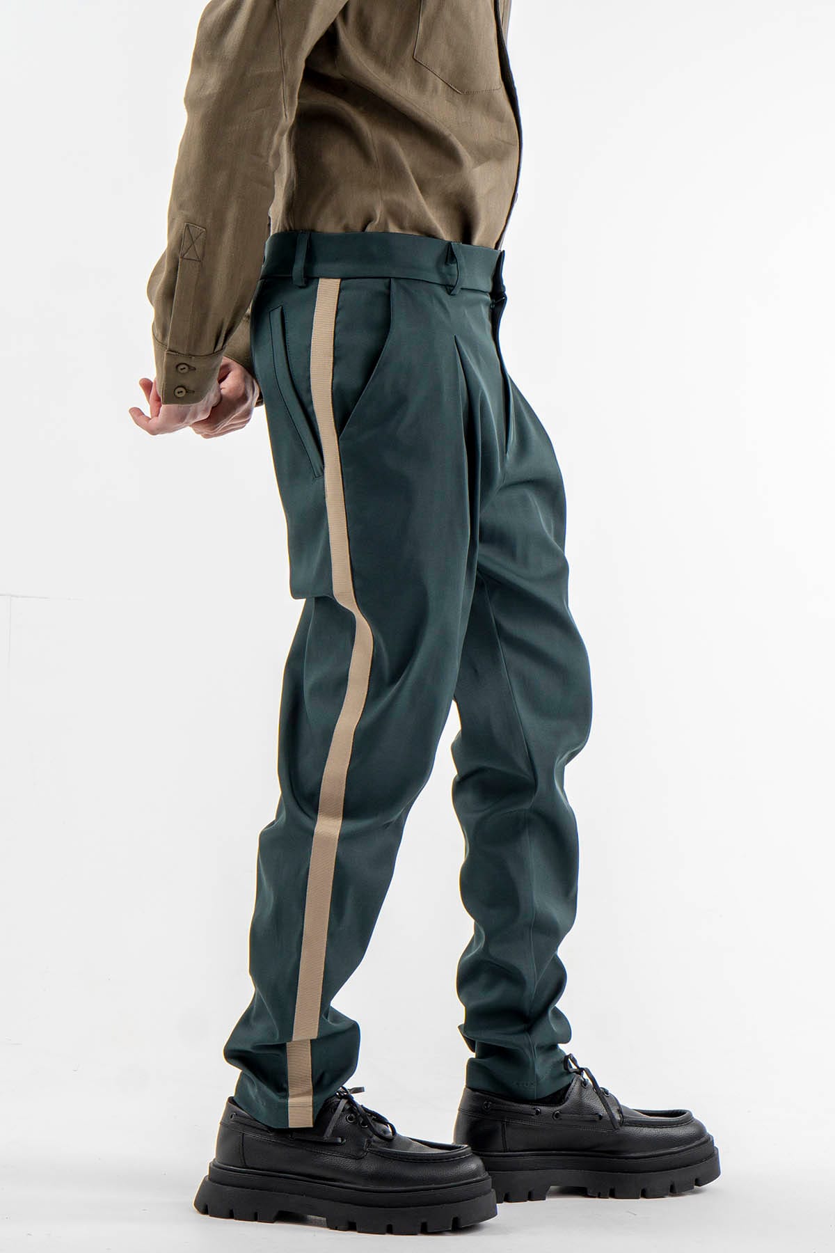 Trousers in Green with Stripe Detail