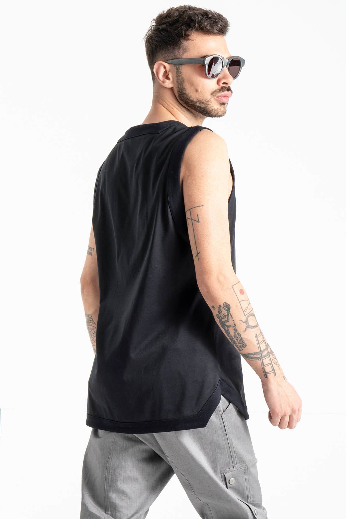 Geometric Vest in Black