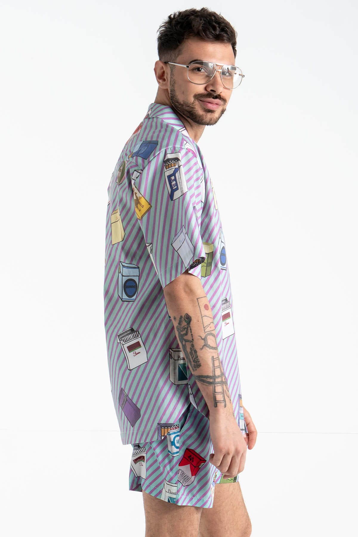 Hawaii Short Sleeve Shirt “Cigarettes”