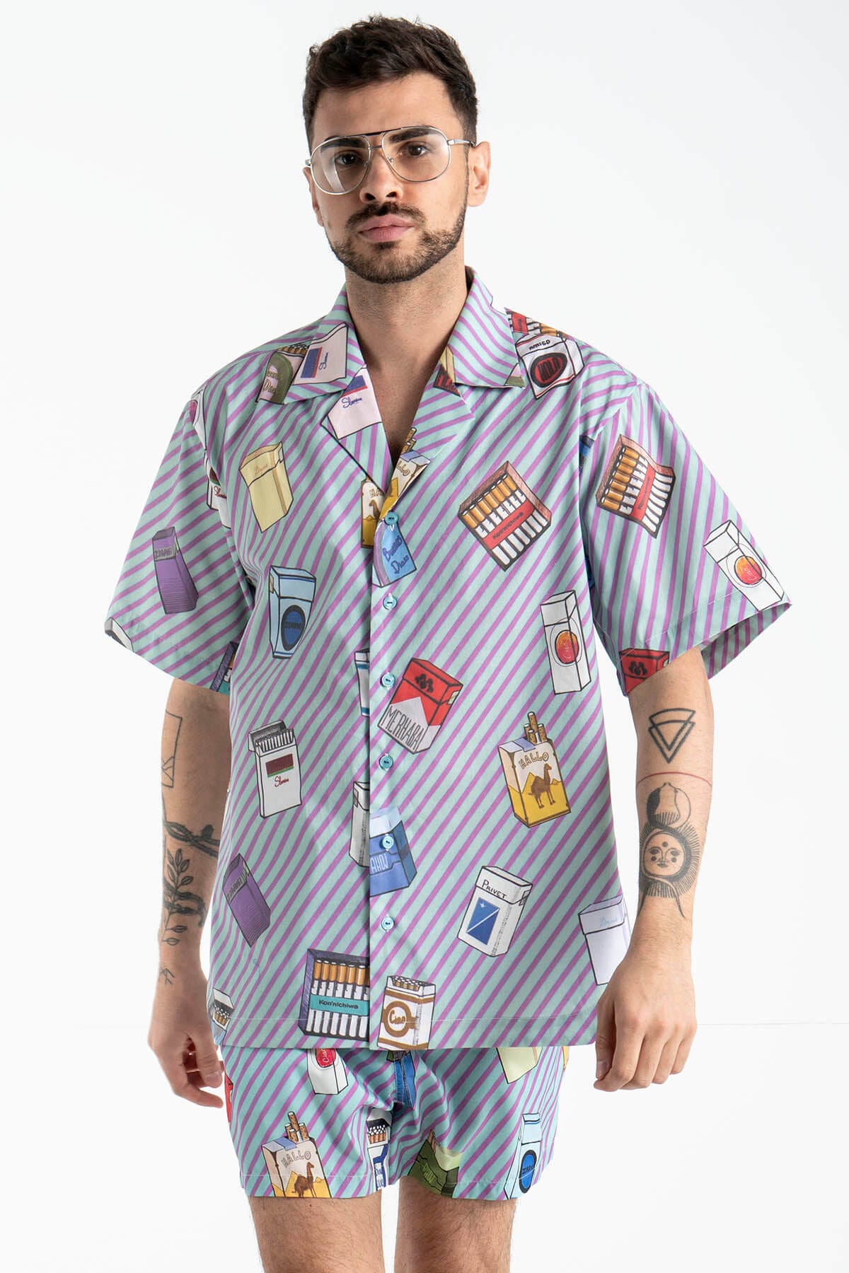 Hawaii Short Sleeve Shirt “Cigarettes”