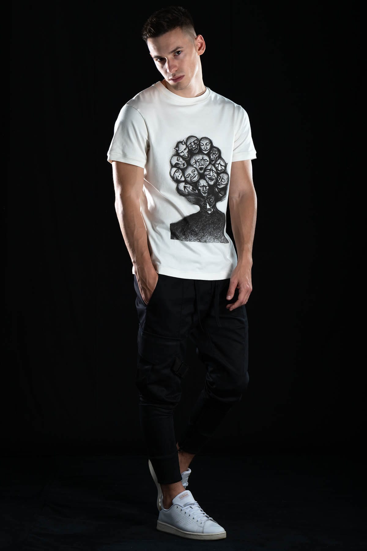 Hand painted T-shirt “Family Tree” White