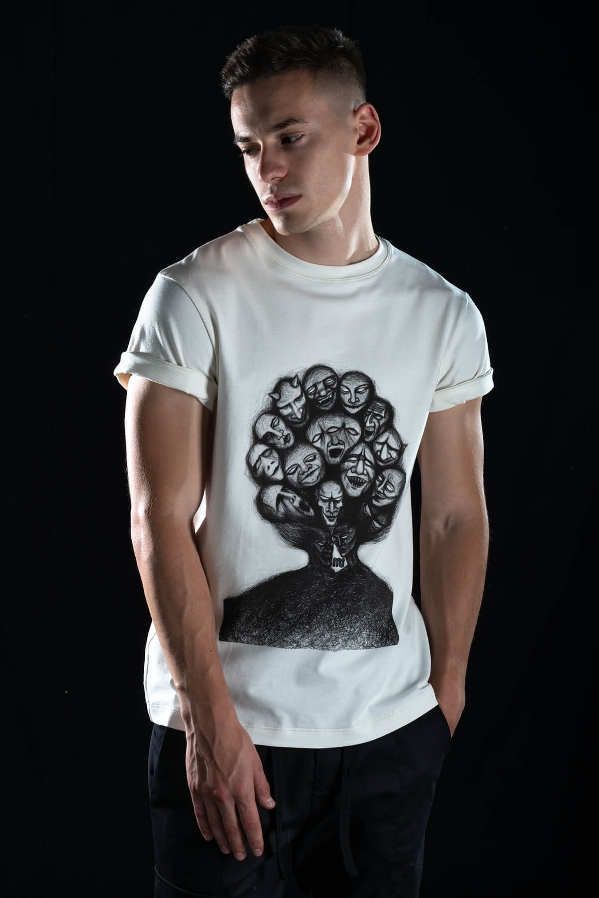 Hand painted T-shirt “Family Tree” White