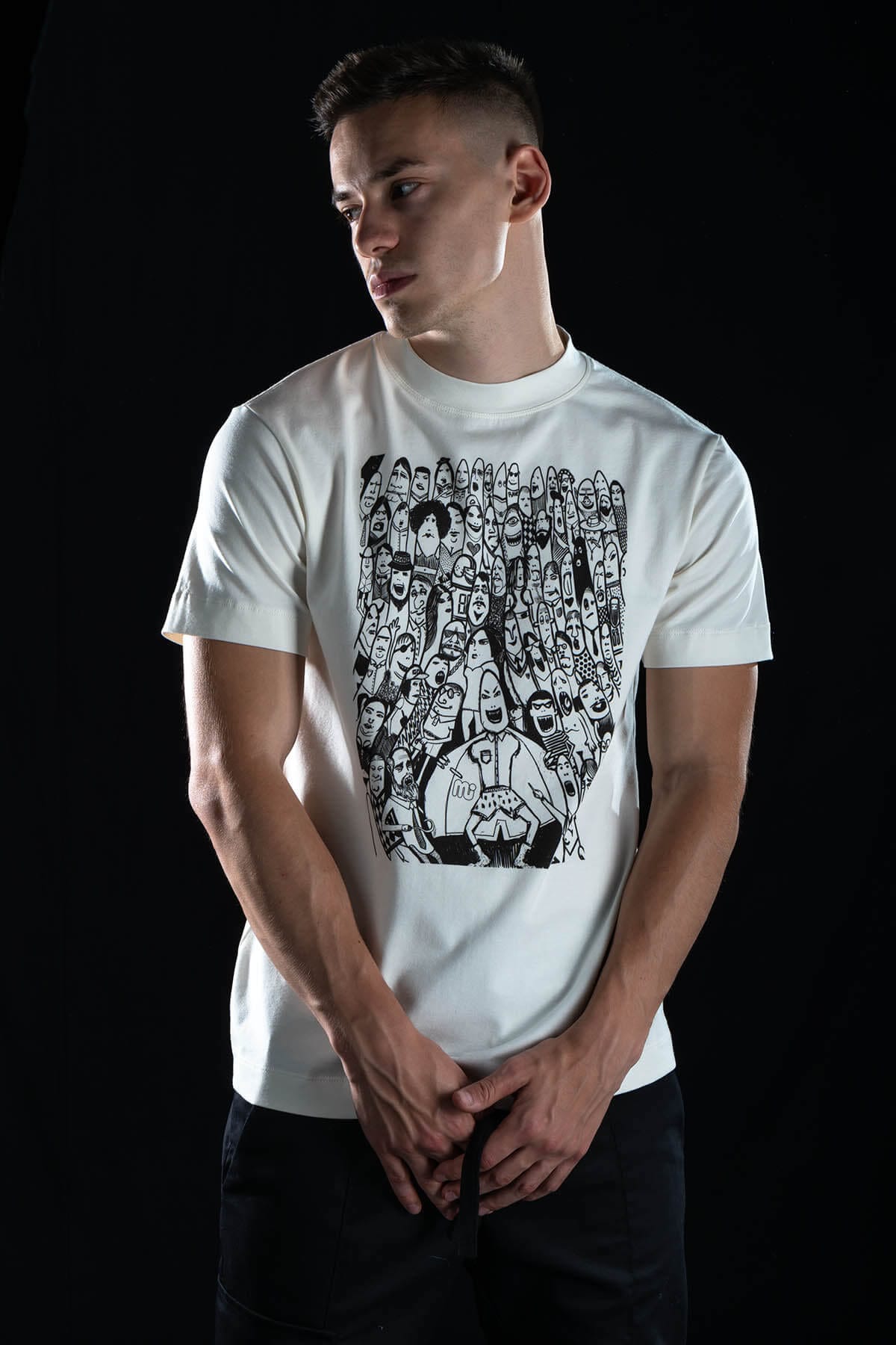 Hand painted T-shirt “Society” White