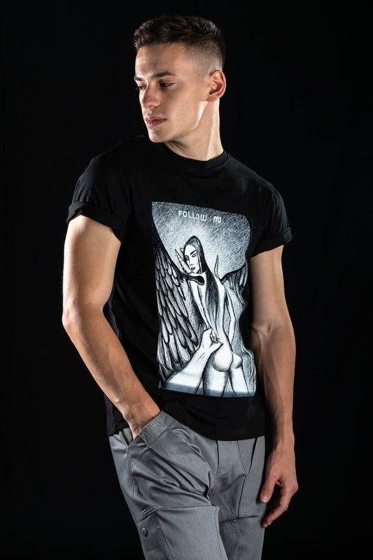 Hand painted T-shirt “Follow Mi” Black