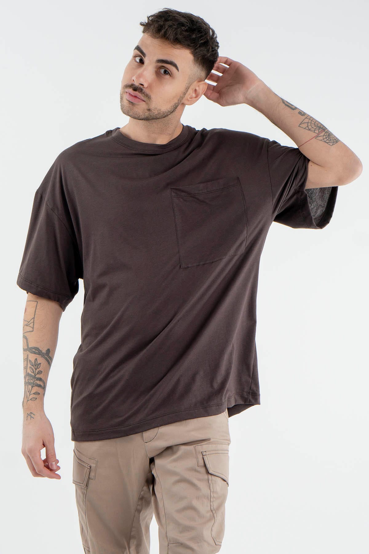 Oversize T-shirt in Brown with Pocket
