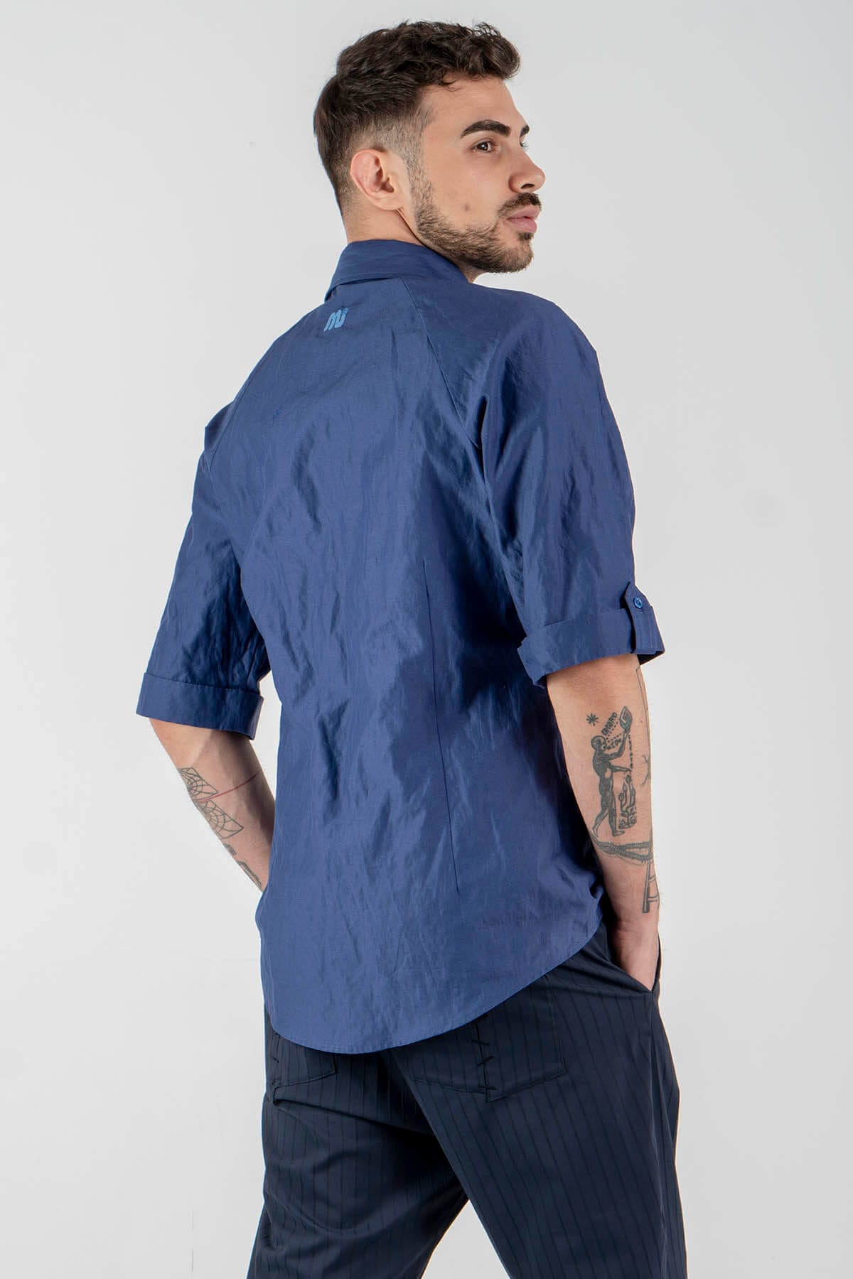 Reglan Sleeve Shirt in Blue
