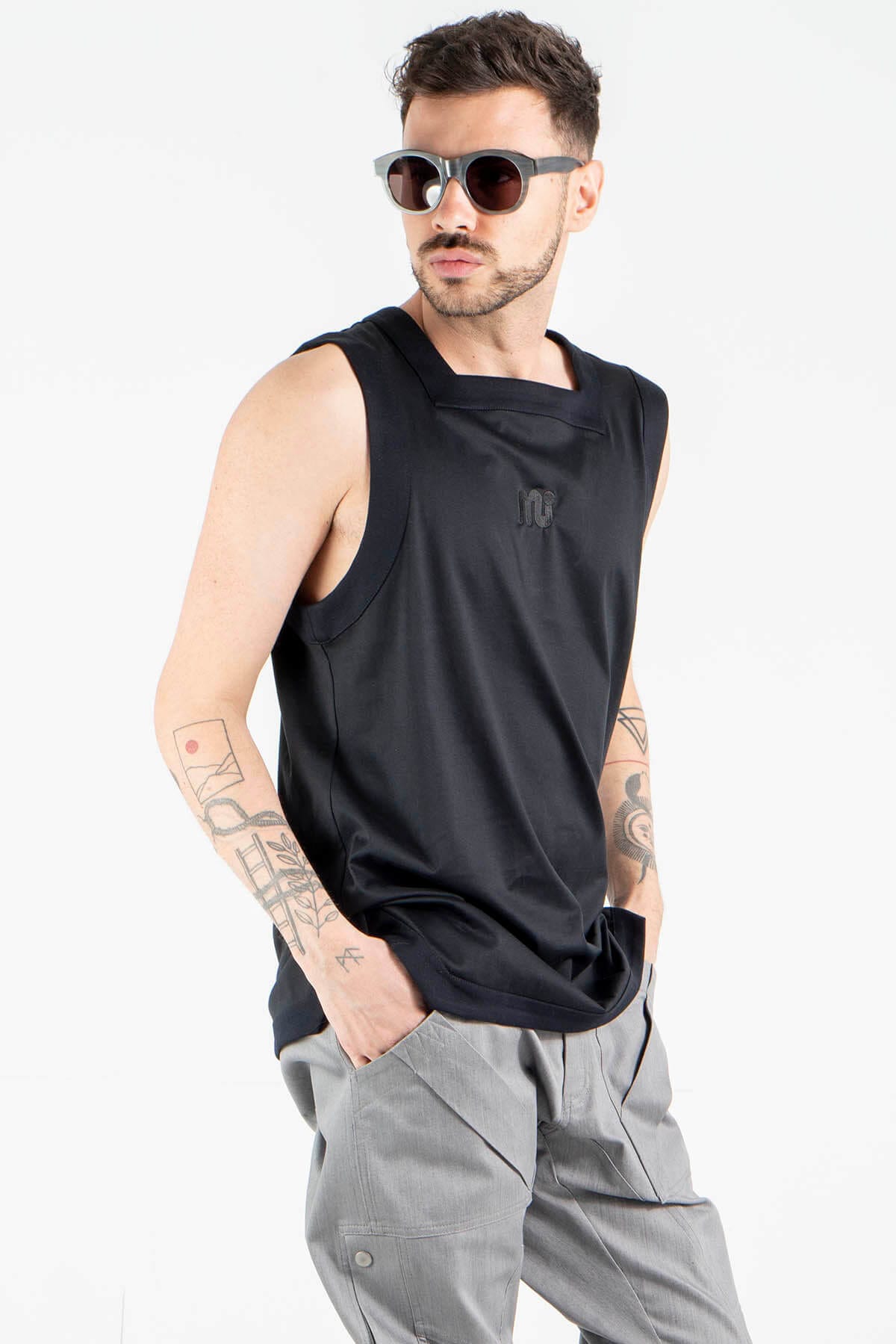 Geometric Vest in Black