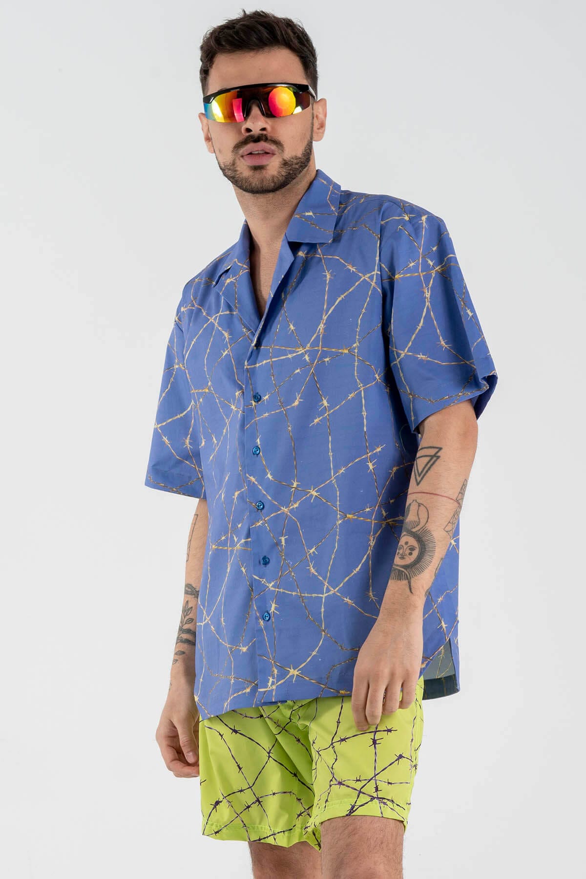Hawaii Short Sleeve Shirt “Barbed wire”