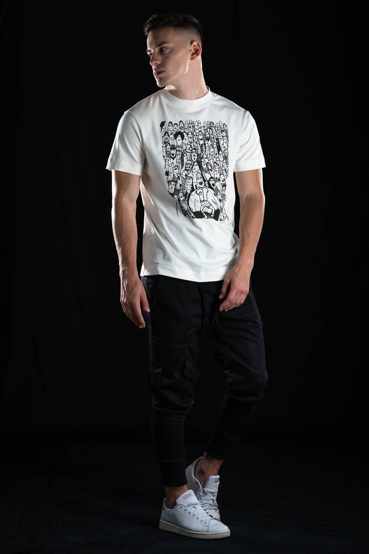 Hand painted T-shirt “Society” White