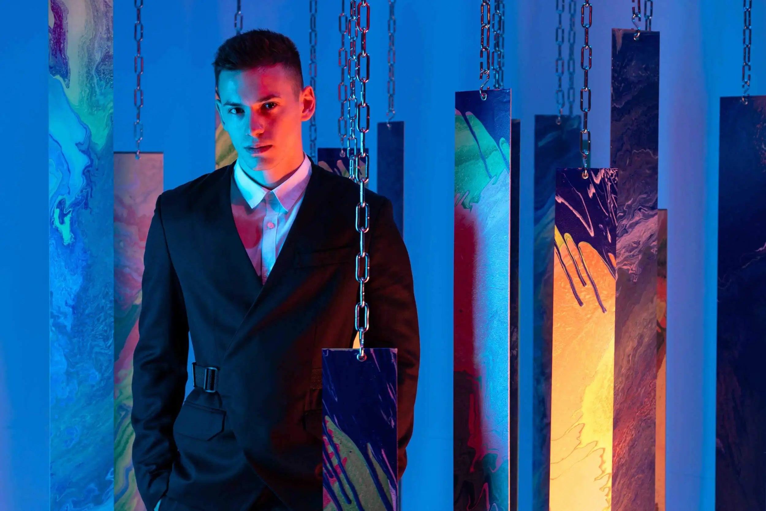 SUITS MI7